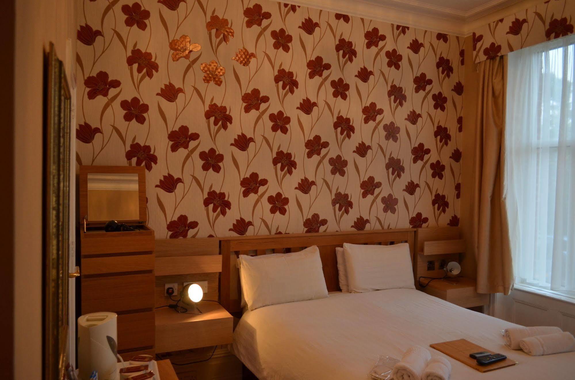Shirley B & B Борнмут Экстерьер фото